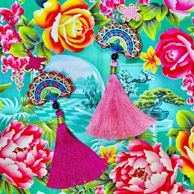 中国結び吊るし飾り/孔雀/２色/再入荷